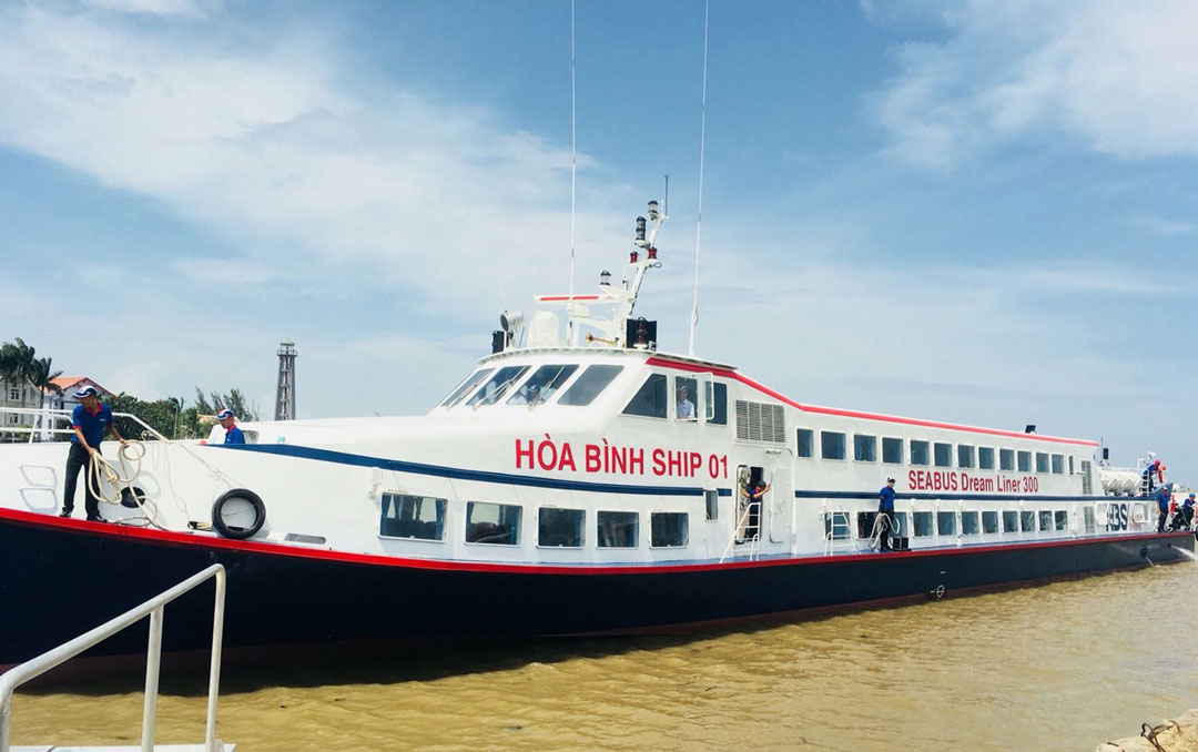 tau hoa binh ship 1