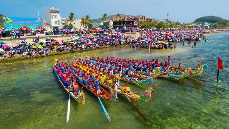 Lễ hội Du lịch Quảng Ngãi 2026 và Carnival "Sắc màu biển đảo" 